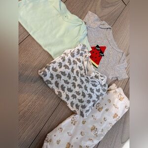 Neutral baby set